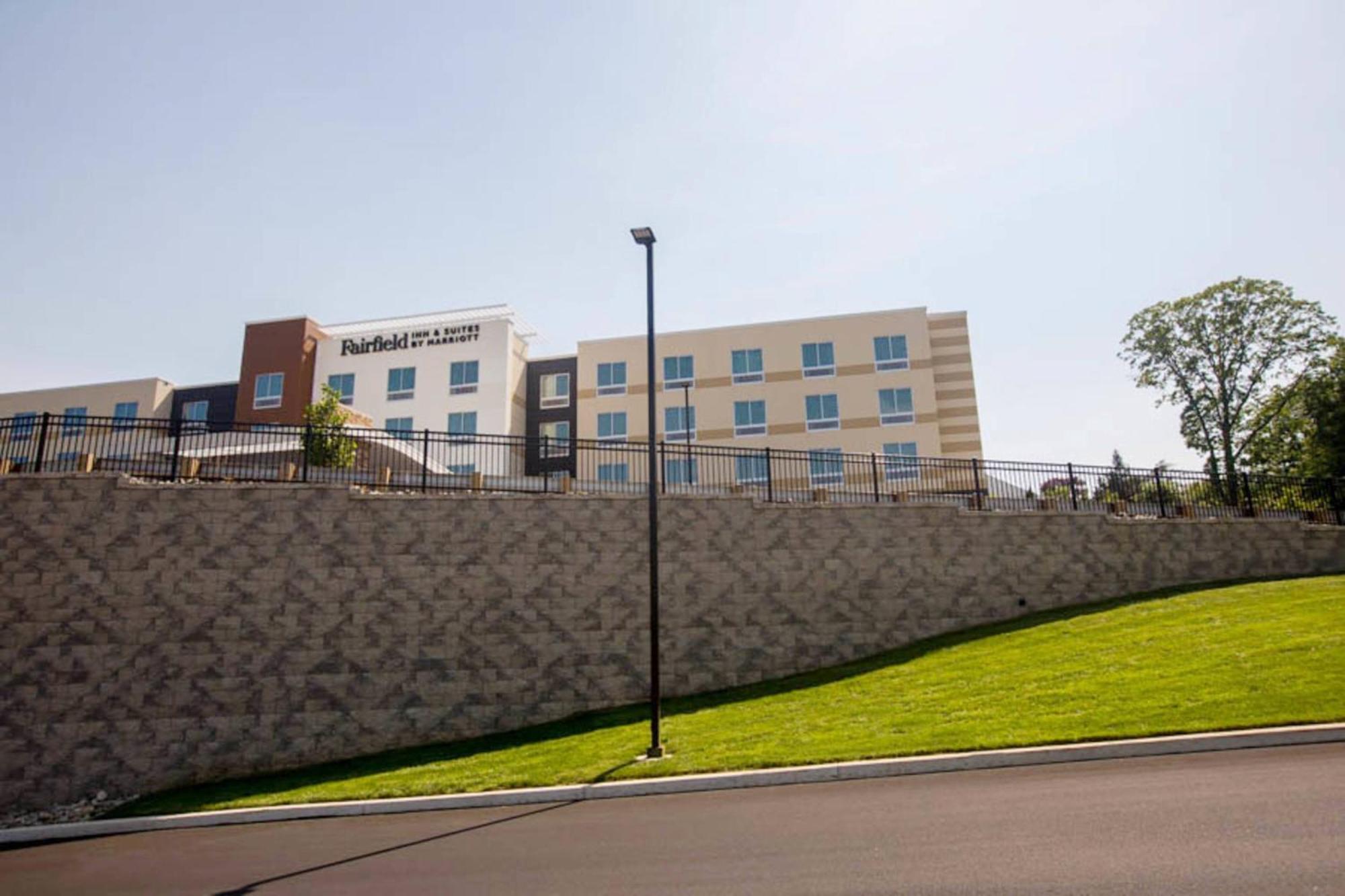 Fairfield Inn & Suites By Marriott Philadelphia Broomall/Newtown Square Eksteriør bilde